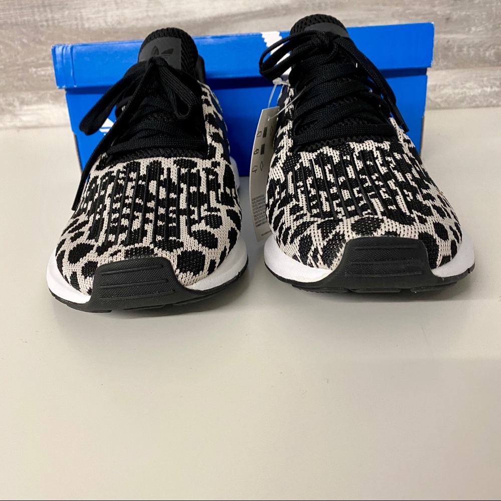 Adidas Swift Run Leopard Print 9.5
